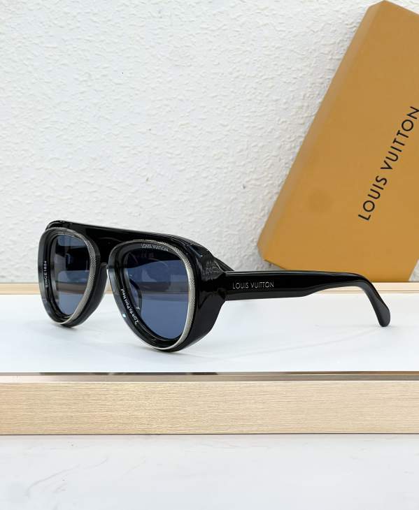Picture of Louis Vuitton Sunglasses _SKUfw77096052fw